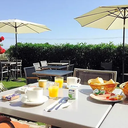 Hotel Saint Jacques Sorede